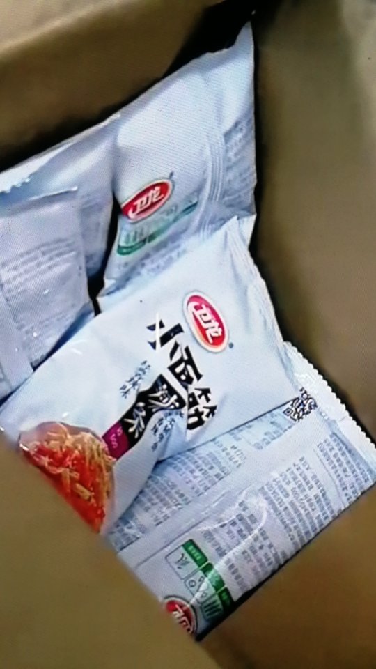 卫龙魔芋爽15g*20包素毛肚辣条素肉魔芋[香辣味]小包装吃货零食解馋小零食儿时休闲零食休闲食品小吃晒单图