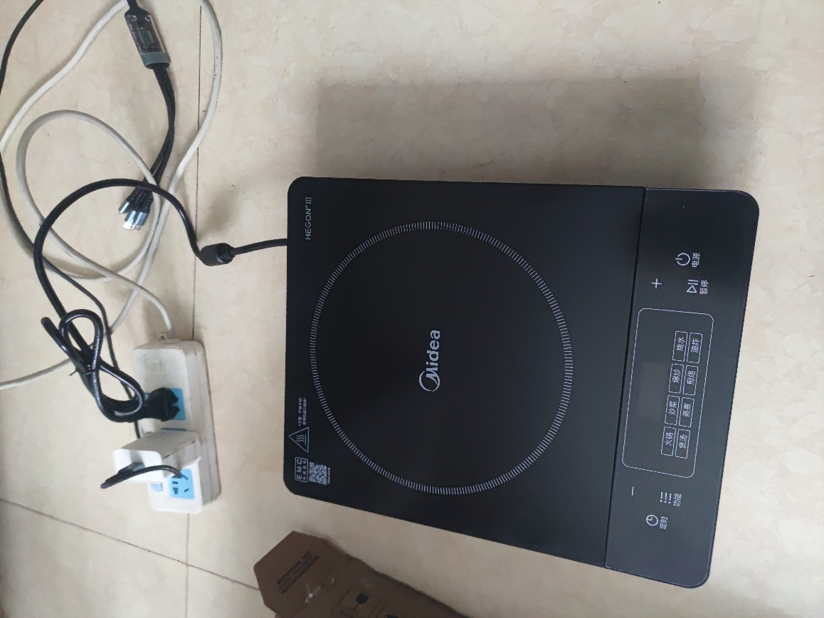 美的(Midea)电磁炉家用多功能大功率炒菜火锅一体2200W家用猛火爆炒耐用面板八档火力电磁灶火锅炉RT22E0103晒单图