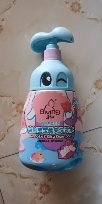 启初自信宝宝柔亮洗发水580ml 柔亮无硅油女孩氨基酸柔顺洗发乳液晒单图