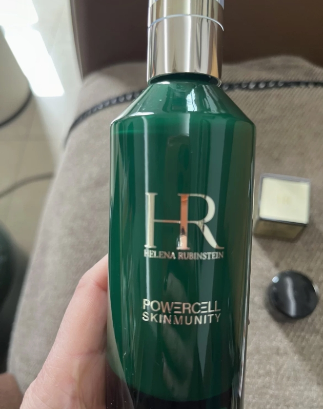 赫莲娜(HR)绿宝瓶悦活蓄能新肌水 保湿补水 绿宝瓶精华水30ml 小样晒单图