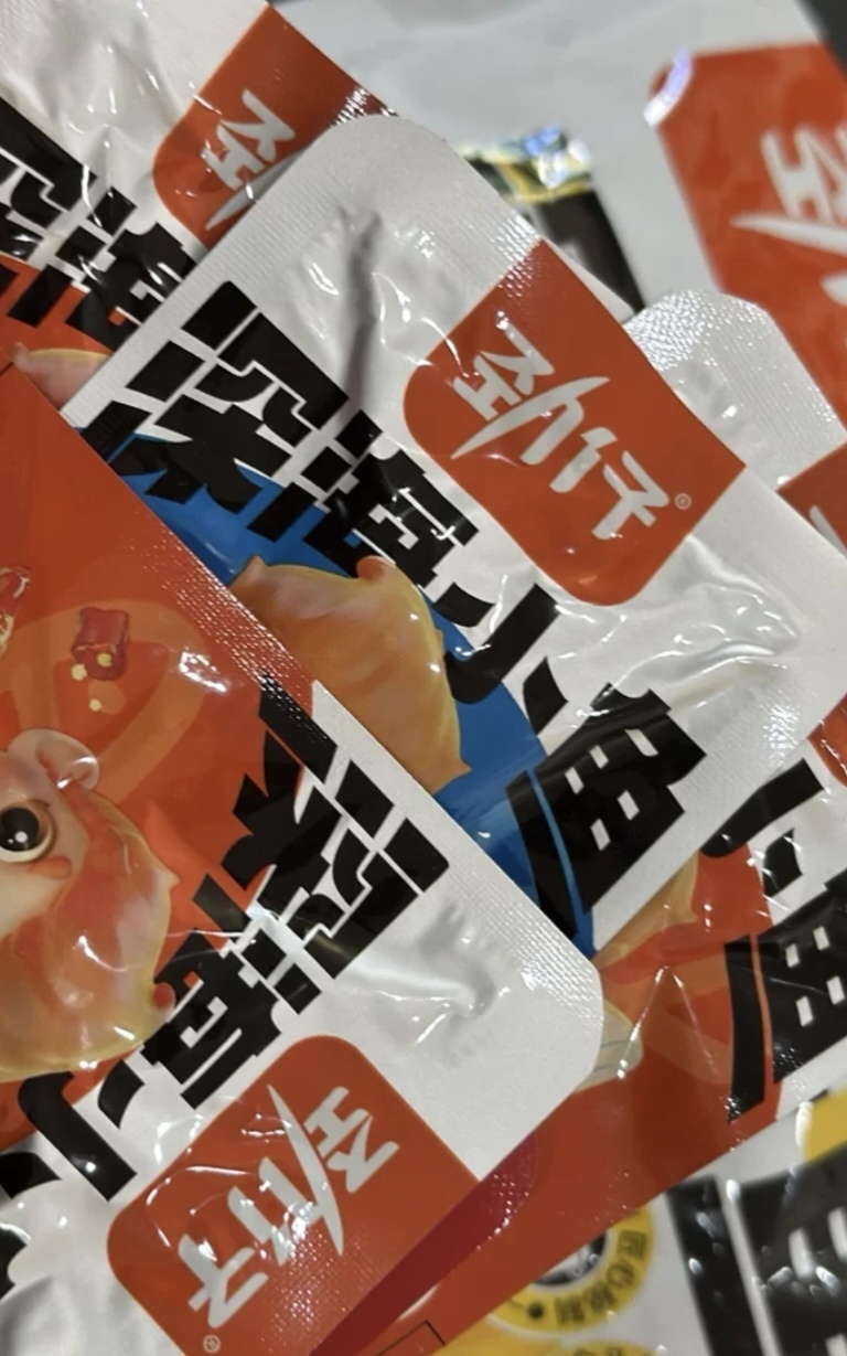 劲仔小鱼仔酱汁味70g*3袋即食零食麻辣小鱼干解馋小零食晒单图