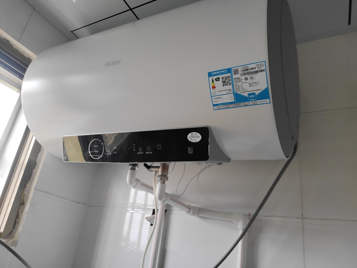 海尔(Haier)60升电热水器EC6001-R3 2.2KW速热洗 一级能效 80℃高温杀菌 灵活安装晒单图