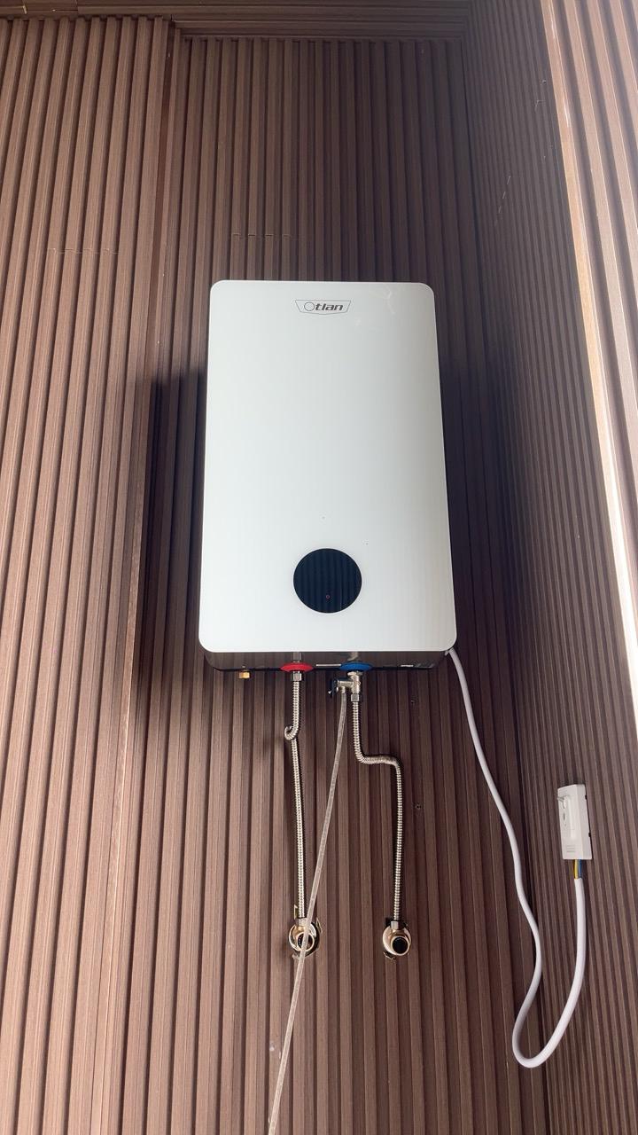 奥特朗(Otlan)X11HS-E65A双模电热水器 即热+储水二合一速热增容卫生间淋浴洗澡恒温大水量可用顶喷6500W晒单图