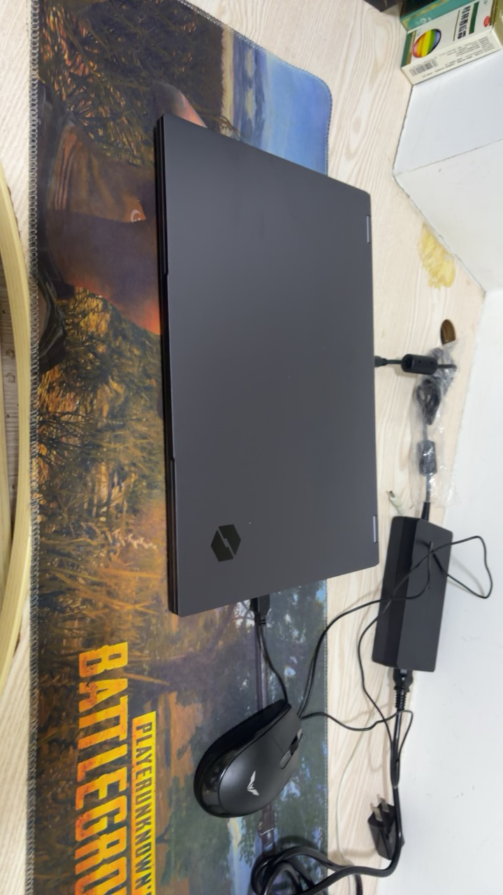 机械革命(MECHREVO)蛟龙16Pro 16英寸学生电竞设计笔记本电脑(R9-7845HX 5070Ti 32G 1T)苍岩灰晒单图