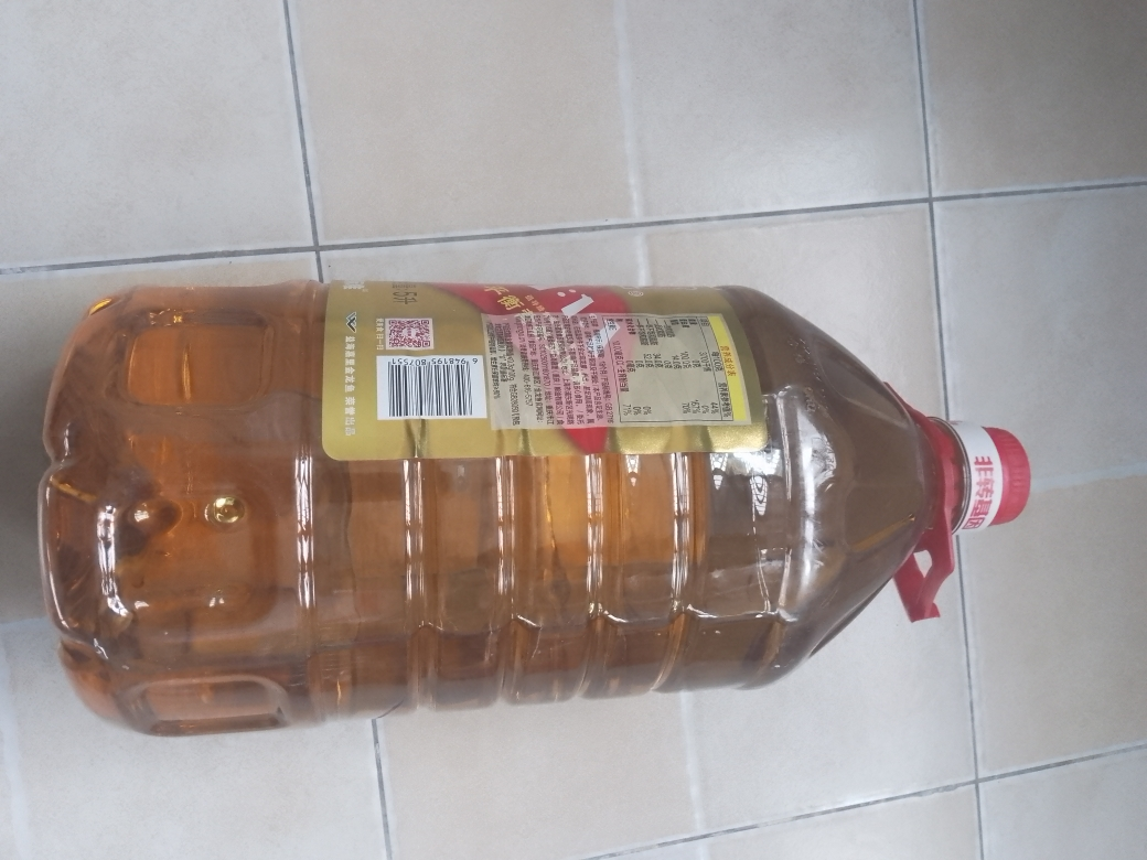 金龙鱼 黄金比例食用植物调和油 5L(非转)桶装食用油 炒菜烹饪煎炸家用油晒单图