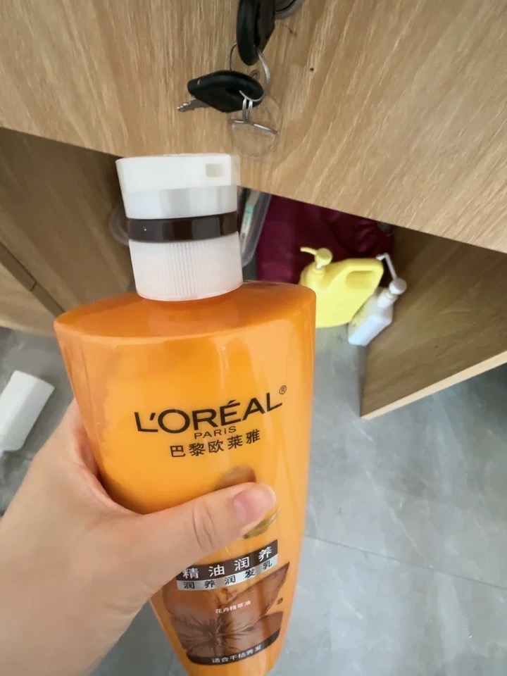 欧莱雅(LOREAL)精油润养润发乳500mL(护发素,深层滋养,干性发质)晒单图