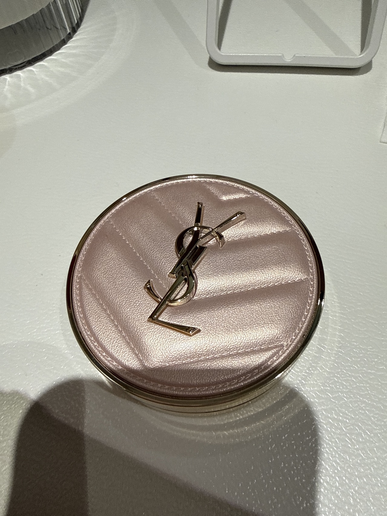 圣罗兰(YSL)持妆遮瑕防晒粉底液 YSL气垫 遮瑕持久皮气垫12g 粉皮革气/垫#B10晒单图