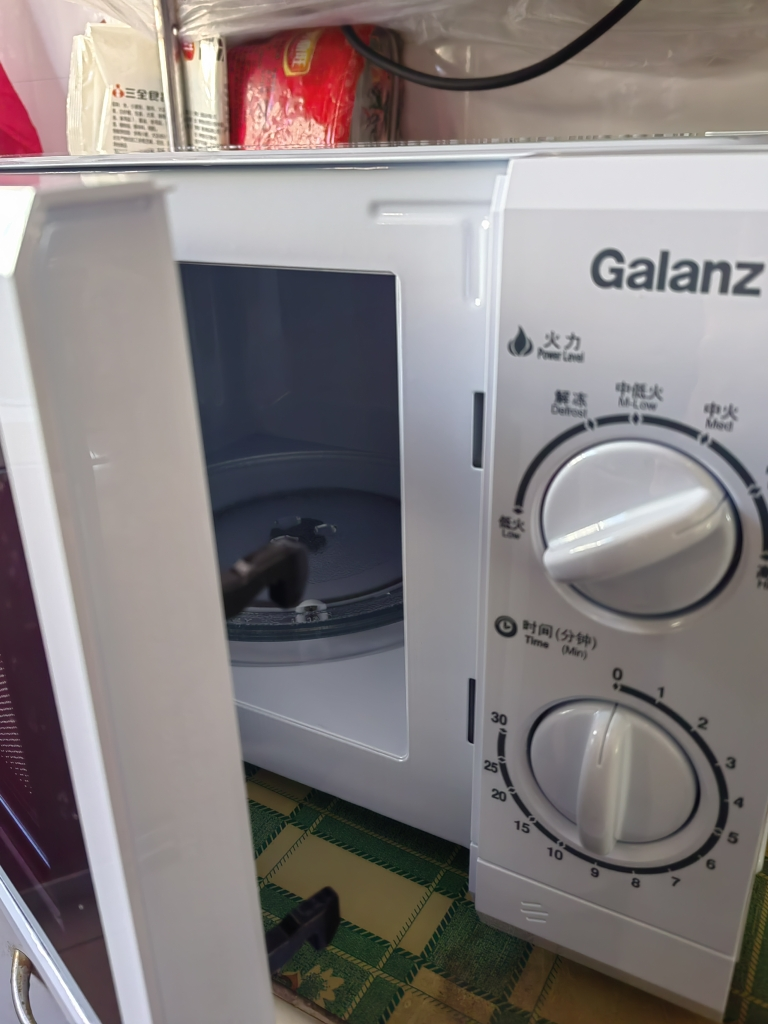 格兰仕(Galanz)微波炉家用20升小型多功能 机械旋钮 玻璃转盘加热 P70D20N1P-G5(W0)晒单图