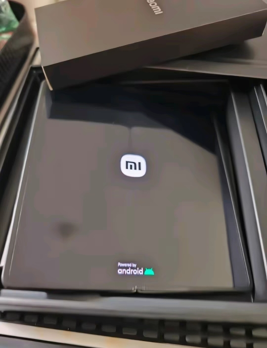 小米MIX Fold4 白色 16GB+512GB 小米龙骨转轴2.0 徕卡光学全焦段四摄 5G AI折叠手机晒单图