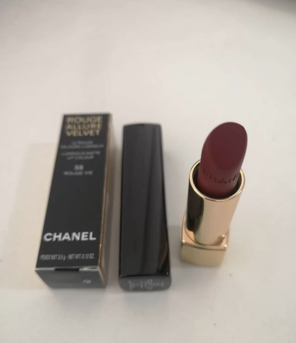 香奈儿(CHANEL)口红/唇膏 炫亮魅力水润系列 哑光丝绒系列唇膏3.5g 炫亮丝绒哑光新色57#晒单图