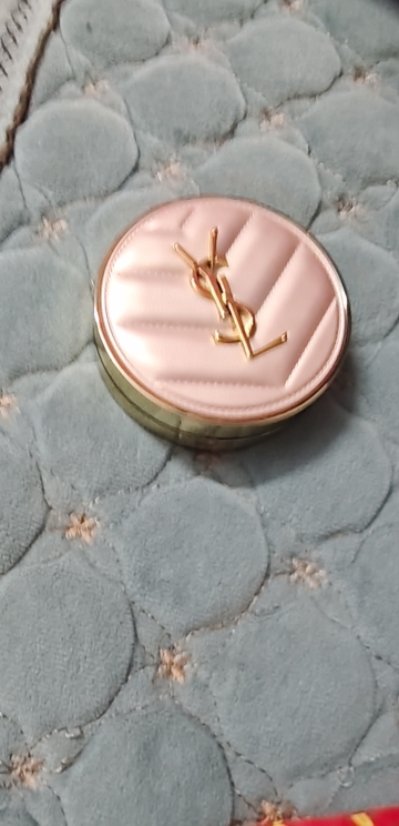 圣罗兰(YSL)持妆遮瑕防晒粉底液 遮瑕持久皮气垫12g 粉皮革气垫#B20晒单图