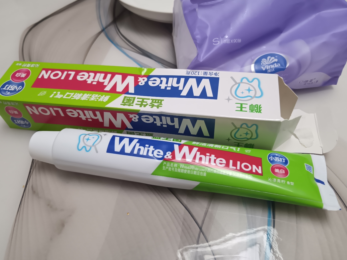 狮王(Lion)WhiteWhite小苏打沁凉青柠牙膏美白护龈120g抑菌去口臭去黄去牙渍晒单图