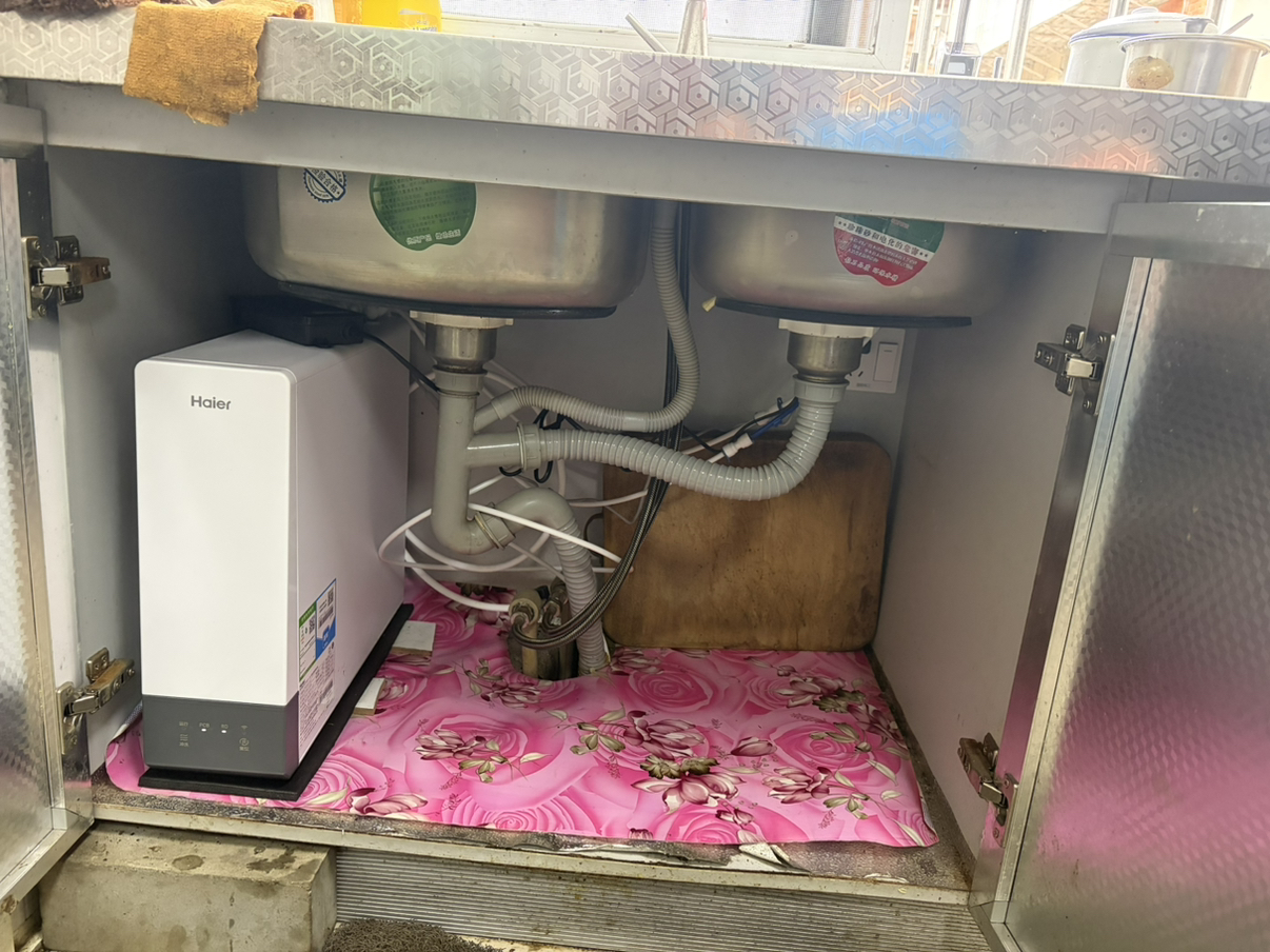 海尔(Haier)鲜活水净水器家用净水机1000G大通量双出水厨下式RO反渗透母婴直饮净水器HRO10H11晒单图