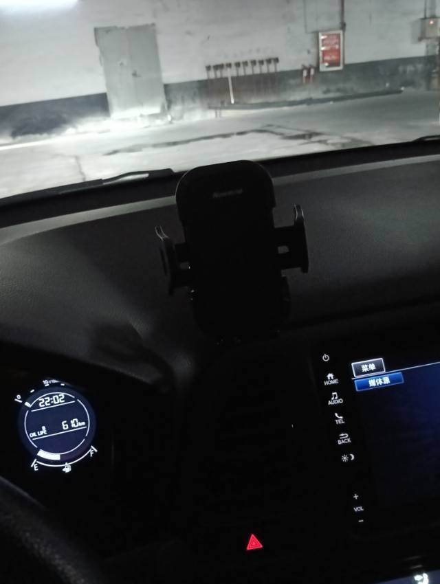 纽曼 吸盘车载手机支架 ZJ08 黑色晒单图