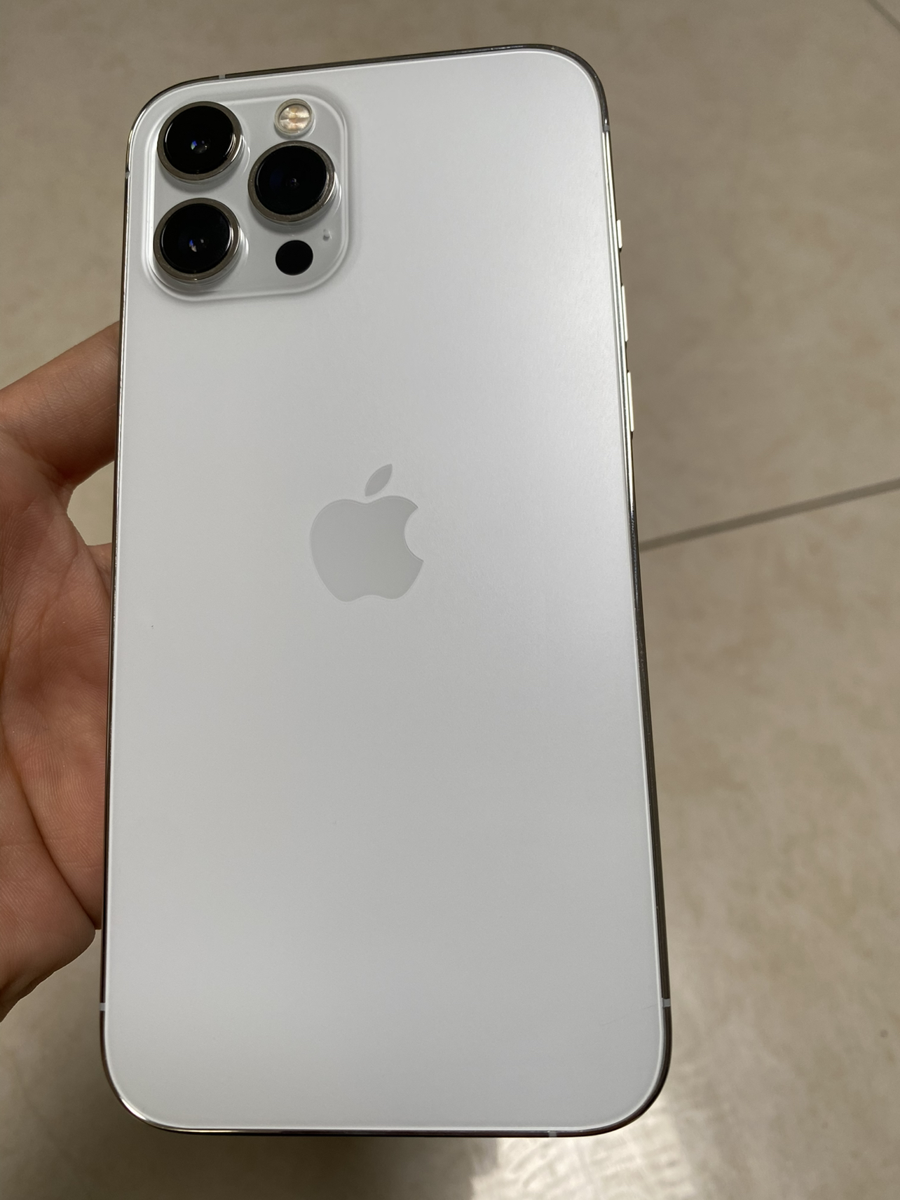 [99新]Apple iPhone 12ProMax 银色 256GB 二手苹果12PM 全网通5G 国行正品 手机晒单图