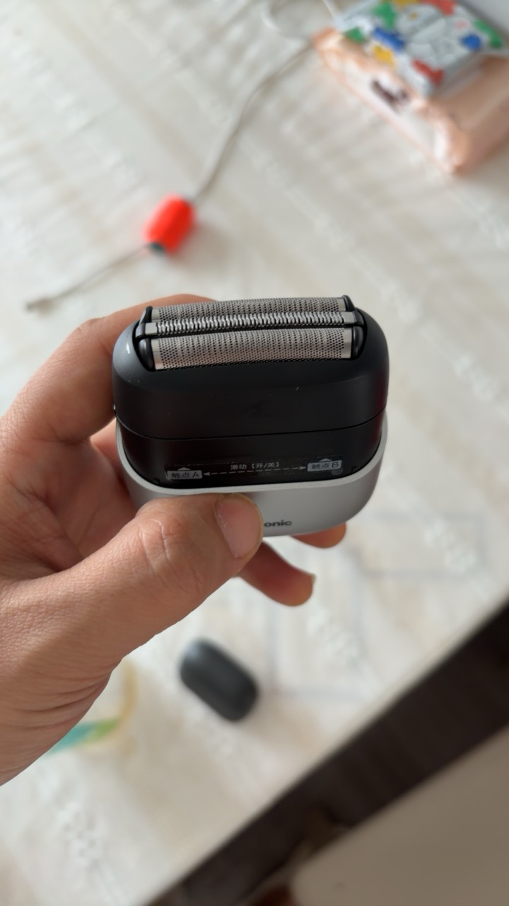 松下(Panasonic)小方盒剃须刀电动便携往复式刮胡刀磁悬浮马达进口三刀头生日礼物送男士PCM3A晒单图