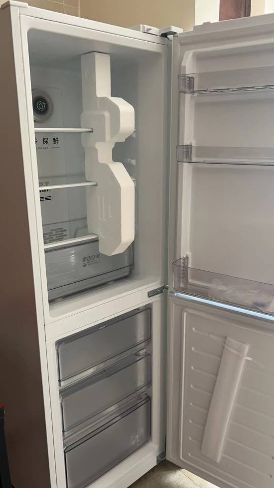 美的冰箱极地白196双门电冰箱MR-196W 1级能效186升大容量独立式节能低音电脑控温三星级冷冻 节能省电 以旧换新晒单图