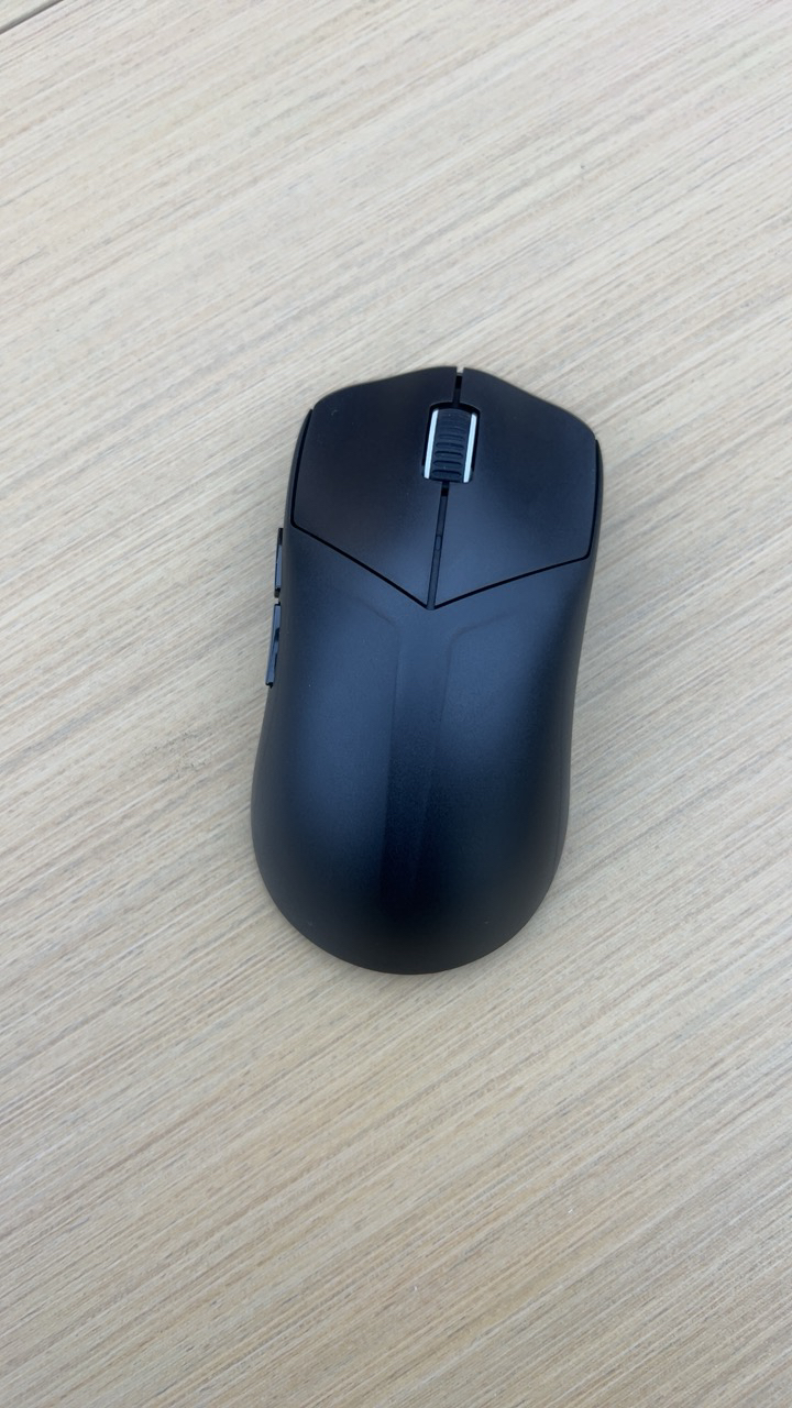 联想(Lenovo)拯救者M6XS无线电竞游戏鼠标蓝牙有线2.4G三模鼠标人体工学设计适配联想斗战者/Y7000P 黑色晒单图