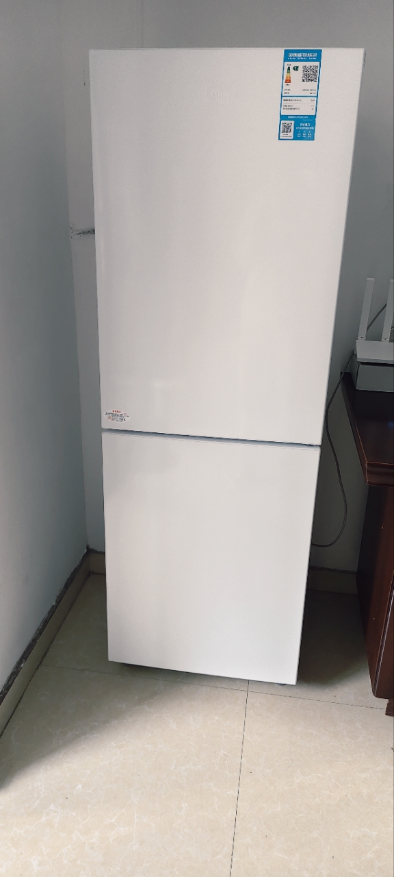 自营美的极地白双门冰箱1级能效182升大容量独立式侧开门直冷电脑控温低噪节能MR-191A晒单图