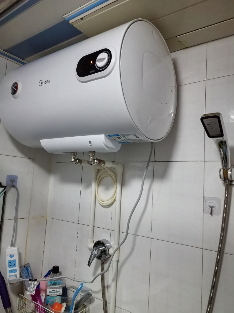 美的(Midea)热水器电热水器储水式2000W速热安全防电小型家用热水器美的洗澡机械款A3 F50-15A3(HI)晒单图