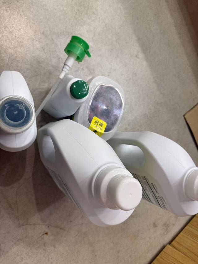 Uspick+ 悠选家居清洁组合洗衣液柔顺剂洗衣凝珠衣领净爆炸盐漂渍液 8.4kg晒单图