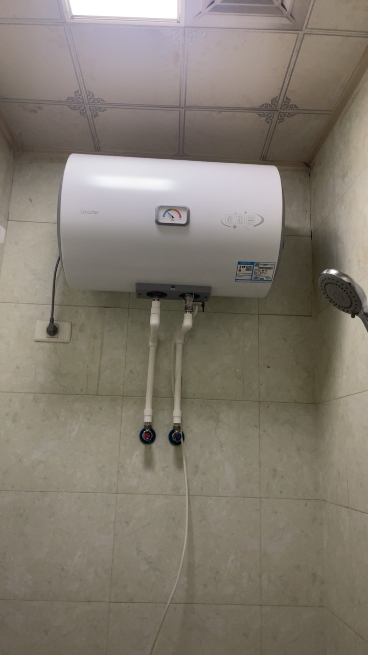 统帅(Leader)海尔智家出品 Leader电热水器家用储水式2200W速热安全节能一级能效 50L X5晒单图