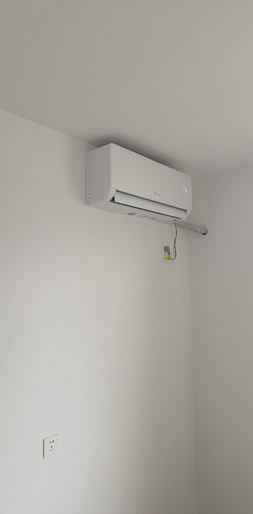 统帅超省电1.5匹空调KFR-35GW/LA1-1套机 新1级能效 AI节能省电 大风量 防直吹 自清洁挂机空调晒单图