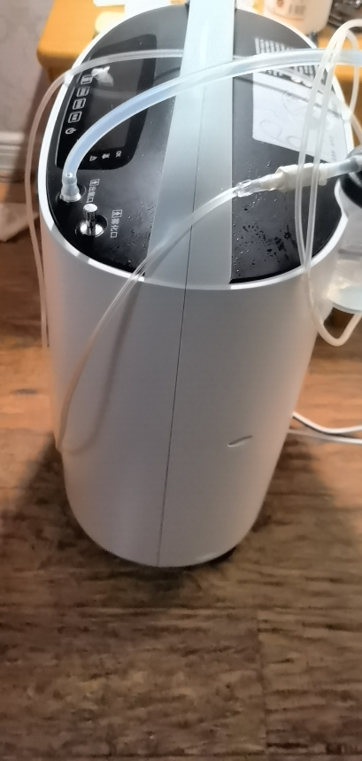 鱼跃制氧机8F-5W低噪音5升机高氧浓度氧气机5L吸氧机制氧带雾化医用级93%氧浓度老人家用晒单图