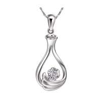 欧宝丽柔美_白18K金钻石吊坠