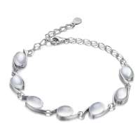 Lux-women-925银镶嵌温润月光石手链-典雅