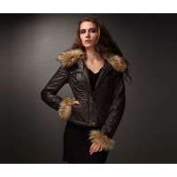 佐丹奴女装魅力菱格毛领仿皮夹克013715750018002(野牛深啡色/中码)