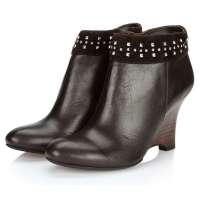 St.CHIC琪珂坡跟高跟短靴B20D18507D(咖啡色235)