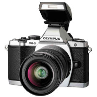 奥林巴斯 单反数码相机 E-M5 CAMERA SLV银色 12-50mm EZ   BLK黑色