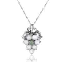 悦人天然翡翠镶银葡萄吊坠(附宝玉石鉴定证书)