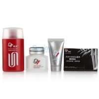 高夫·百日防晒平衡控油套装(高夫平衡保湿润肤霜60G+高夫净透控油爽肤水125ML+高夫火山泥控油保湿洁面乳(中样)30G+高夫竹炭吸油