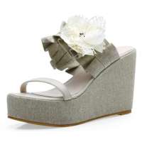 SELFTREND涉趣花朵松糕底坡跟防水台女凉鞋银白色W22067(39)