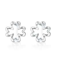 周生生 Pt950铂金四叶草耳环 81598e
