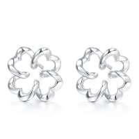 周生生 Pt950铂金四叶草耳环 81599e