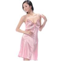 俞兆林性感V领低胸蕾丝吊带裙粉色(均码)YZLNVJJF0009