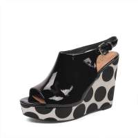 Staccato 思加图2012年春季黑色胎牛漆皮女皮凉鞋9FV02D 37