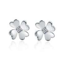 周生生 Pt900铂金耳环 46995e