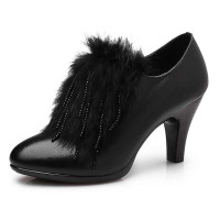 红蜻蜓韩版时尚休闲真皮女单鞋秋兔毛高跟尖头鞋WTB26621 黑色 36码