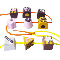 优木 智力训练 巧克力甜点串串珠 1009