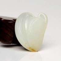 老山玉器 新疆和田玉石玉器 [李俊杰]羊脂白玉籽料挂件兰花p0014525