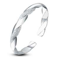 唯一(Winy) S999千足银手镯 旋转的爱 女款 千足银手镯 约23-24g 配权威证书 送精美包装 052SZ6