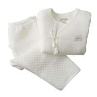 子雅贝贝白色圆形空气层偏衫52