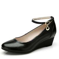 CAMEL/骆驼女尖头坡跟单鞋81016607黑色36