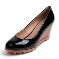 FUGUINIAO富贵鸟坡跟女单鞋H29A131-1黑色38