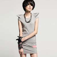 七格格 女装新品铆钉装饰海绵垫肩小飞袖T恤3MA1051L(灰色/M)