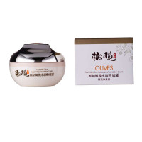 郁美净鲜奶橄榄水润粉底霜50g